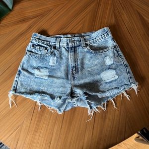 Vintage Levi's 505 women's cut offs made in the USA, Size 6